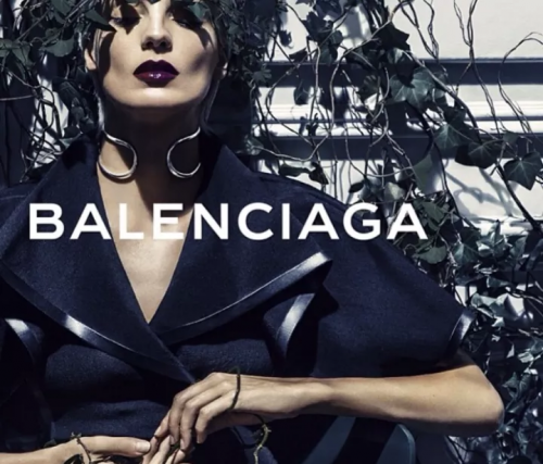 109度动态|Balenciaga——经典机车包
